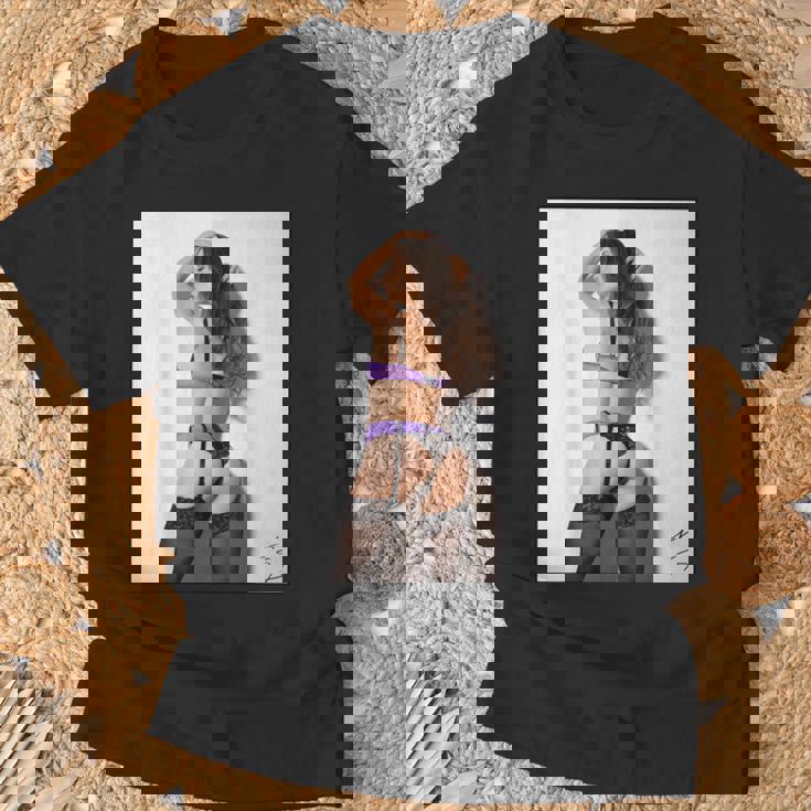 Hot Girl On 男性用 紫のセクシーなモデル Tシャツ 高齢者への贈り物