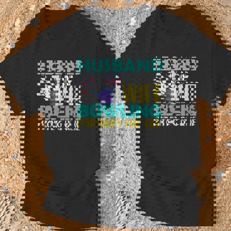 Husband And Wife Bowling Partners For Life おもしろボーリング Tシャツ 高齢者への贈り物