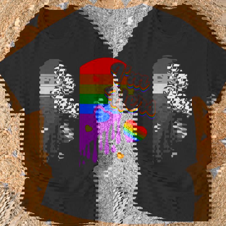 I'm Hers &He's Mine 虹のハート Lgbtq プライド デザイン Tシャツ 高齢者への贈り物