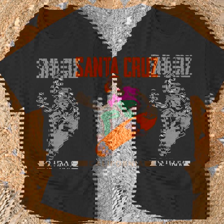 Laid Back スケルトン スケートボーダー サンタクルーズ Tシャツ 高齢者への贈り物