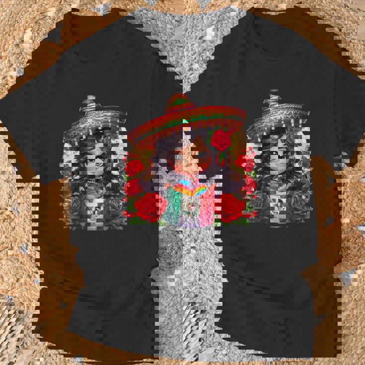 Long Haired Curvy Mexican Chibi Zarape Roses Mexican Pride Tシャツ 高齢者への贈り物