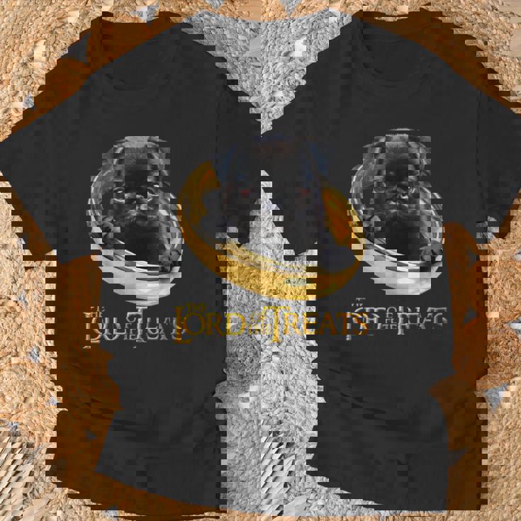 Lord Of The Treats 御馳走の主-クリスマスのための面白い黒いパグ犬 Tシャツ 高齢者への贈り物