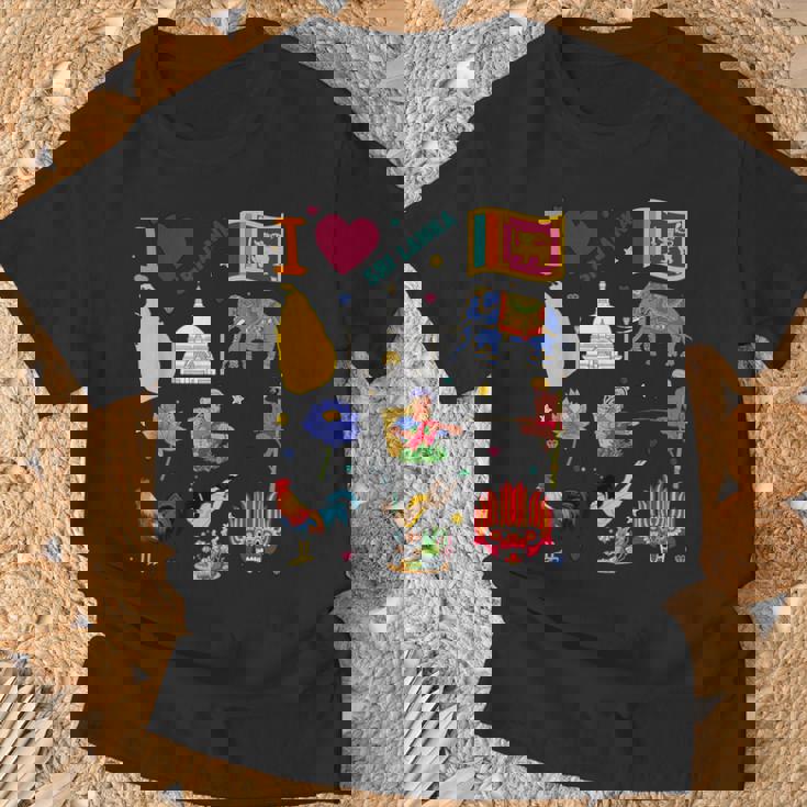 I Loveri Lanka 手描きのスリランカのランドマーク、旗、地図 Tシャツ 高齢者への贈り物
