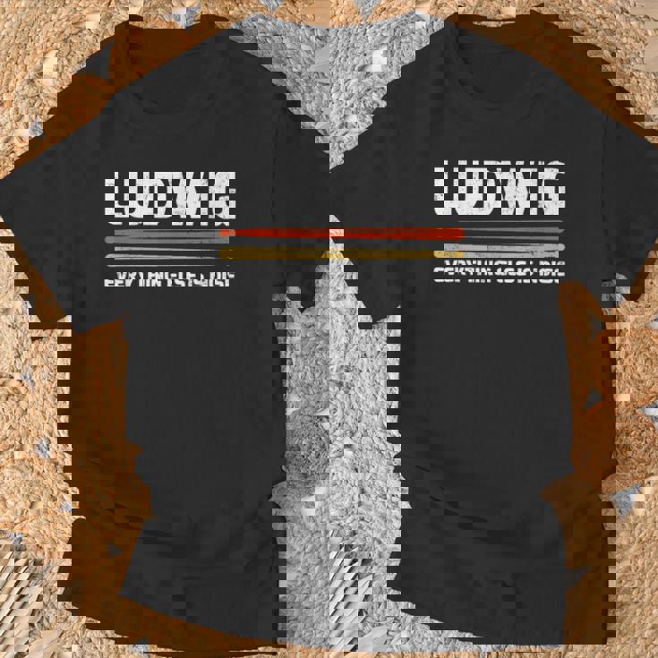 Ludwig Everything Else Is Noise クラシック音楽ドラムスティック Tシャツ 高齢者への贈り物