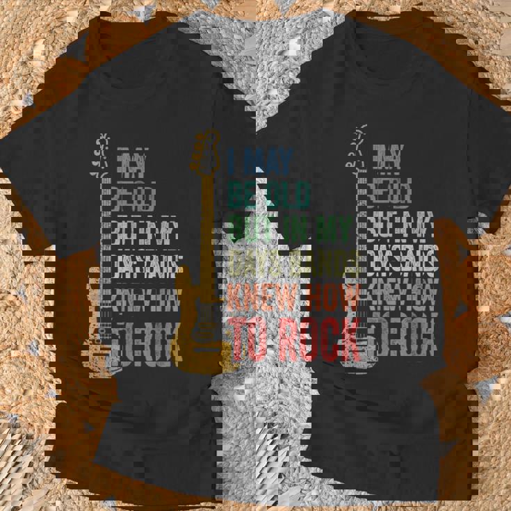 I May Be Old クールバンド レトロギター フェンダー ロックンロール Tシャツ 高齢者への贈り物