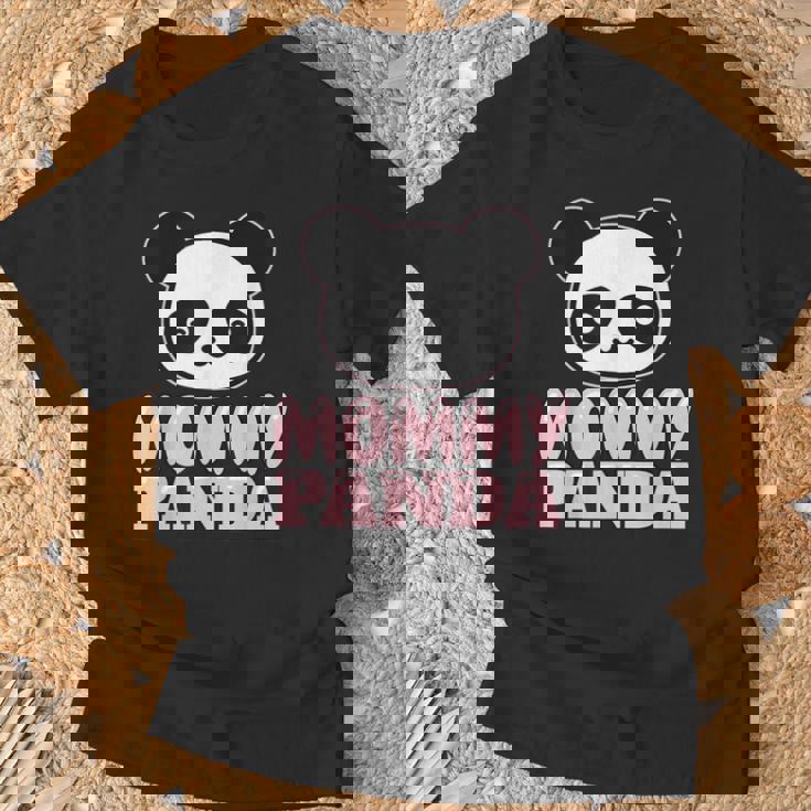Mom Panda Bear Mother's Day Mommy Panda T-Shirt Gifts for Old Men