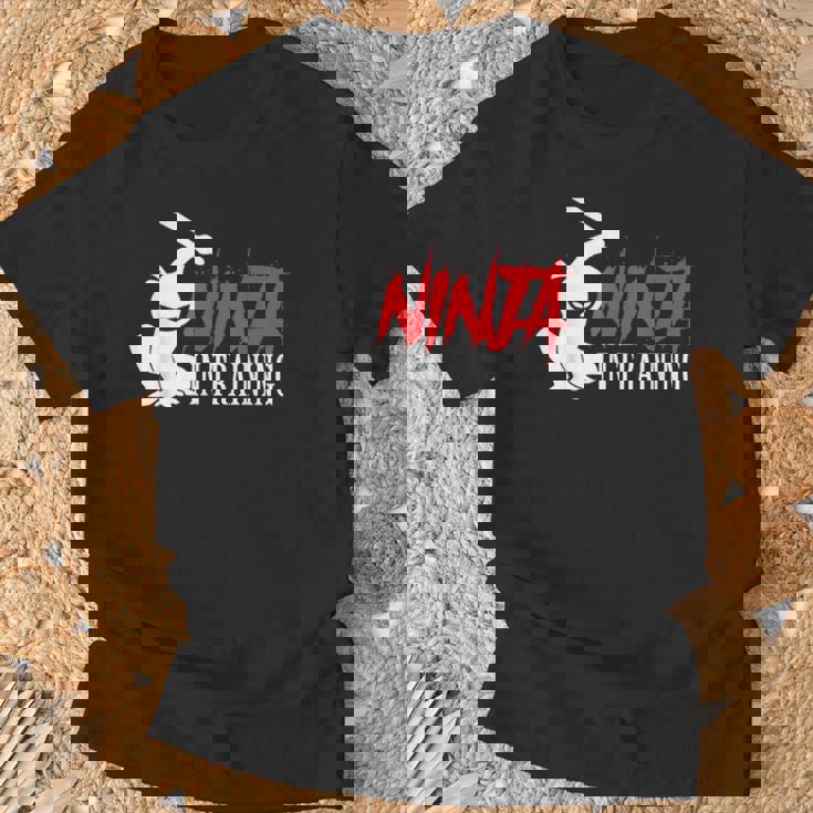 Ninja In Training 面白い忍者誕生日ギフト 男性 女性 子供 Tシャツ 高齢者への贈り物