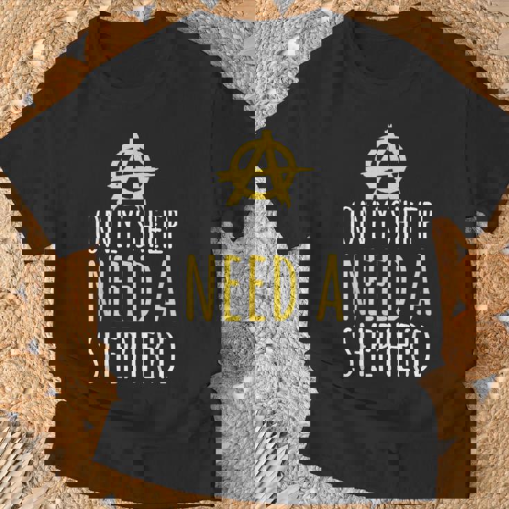 Onlyheep Need Ahepherd Anarchist シンボル アナキズムミーム Tシャツ 高齢者への贈り物