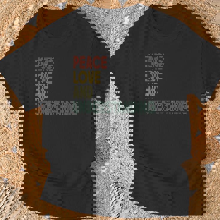 Peace Love And Understanding シャツ インスピレーションを与える引用 レトロ Tシャツ 高齢者への贈り物