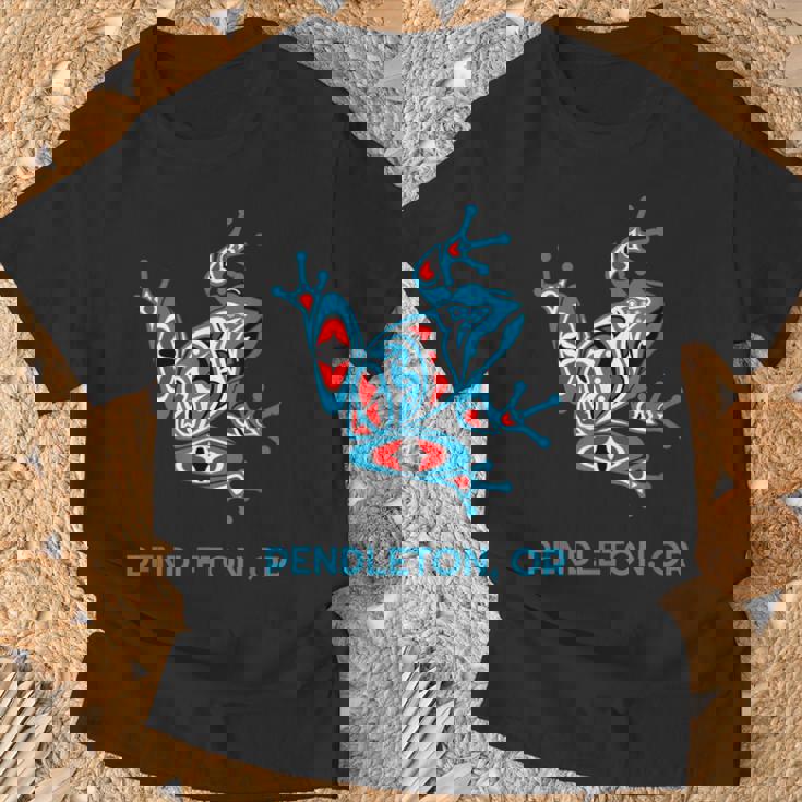 Pendleton オレゴンレッドブルフロッグ Pnw アート ネイティブアメリカン Tシャツ 高齢者への贈り物