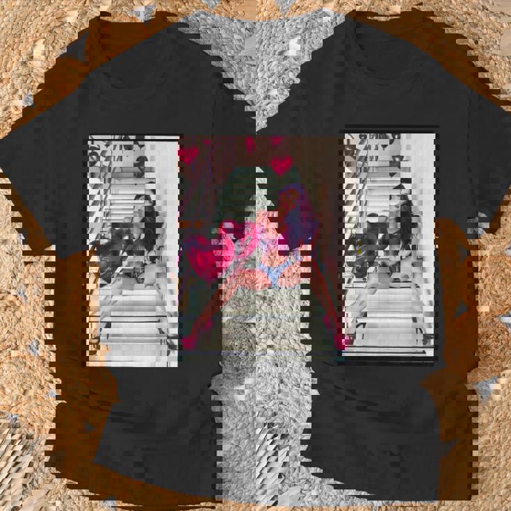 Pinup Girls 「バルーン付きセクシー赤毛ピンナップ1」 Tシャツ 高齢者への贈り物