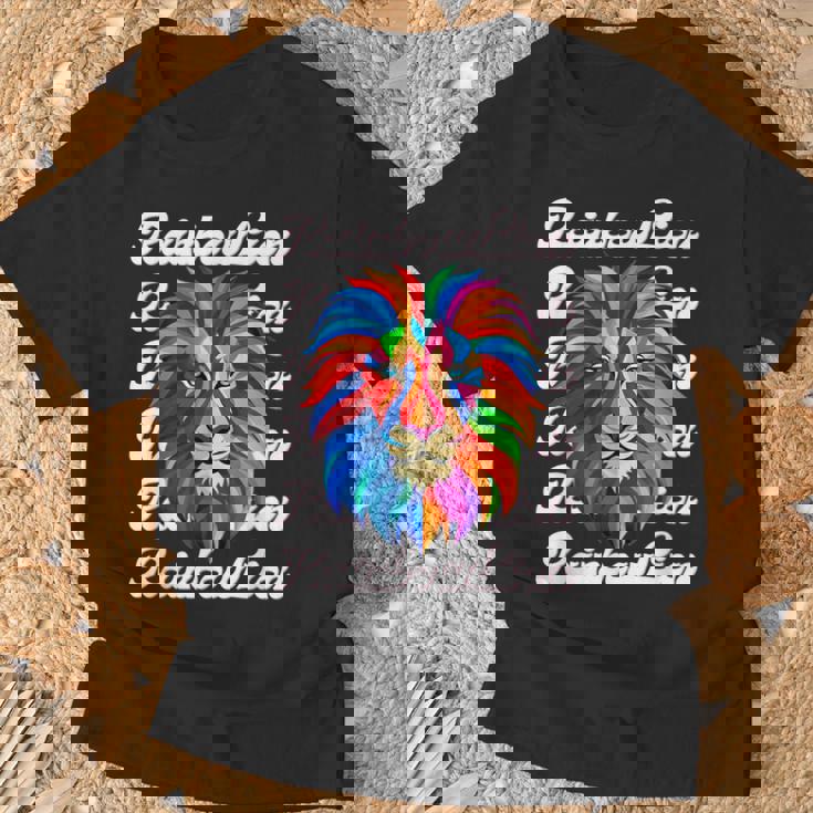 Rainbow Lion かっこいい おしゃれ ロゴ Tシャツ 高齢者への贈り物