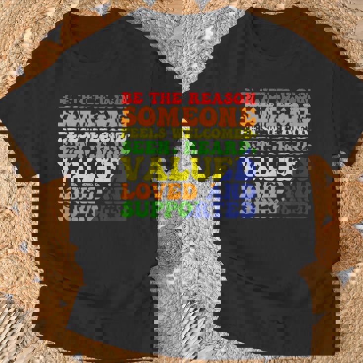 Be The Reason 誰かが歓迎されていると感じる Tシャツ 高齢者への贈り物