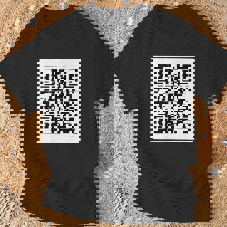 Rickroll Qrコードリンクミーム Tシャツ 高齢者への贈り物