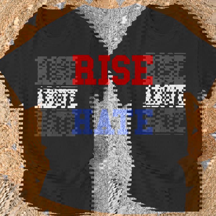 Rise Above Hate Red And Blue America Tシャツ 高齢者への贈り物