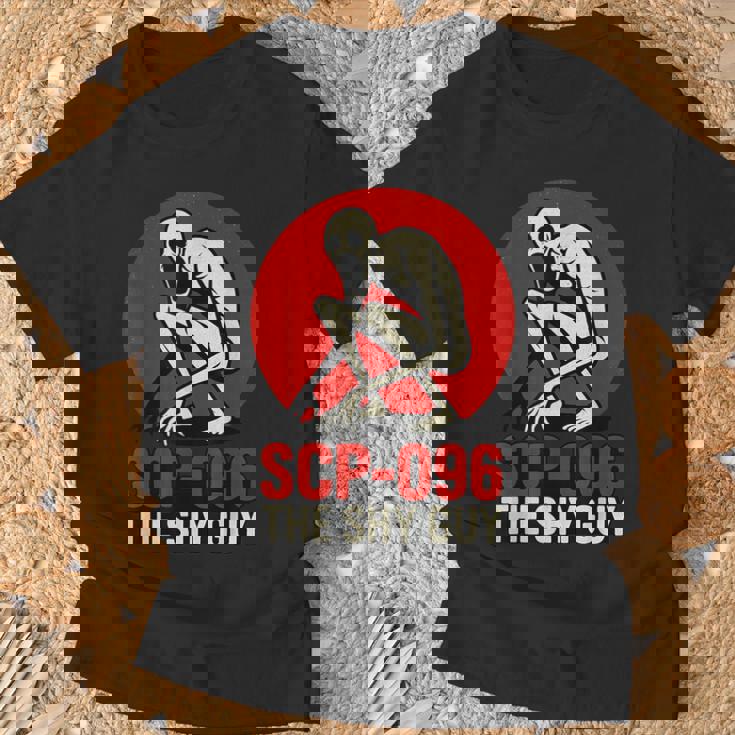 Scp-096 「シャイガイ」ホラーアートデザイン Tシャツ 高齢者への贈り物