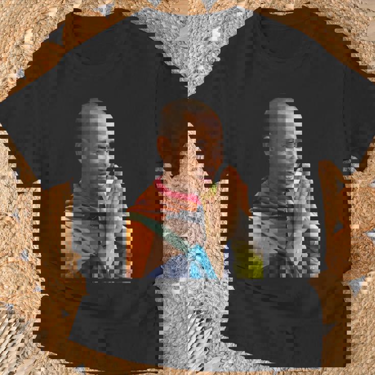 Thich Minh Tue ベトナム仏陀 Tシャツ 高齢者への贈り物