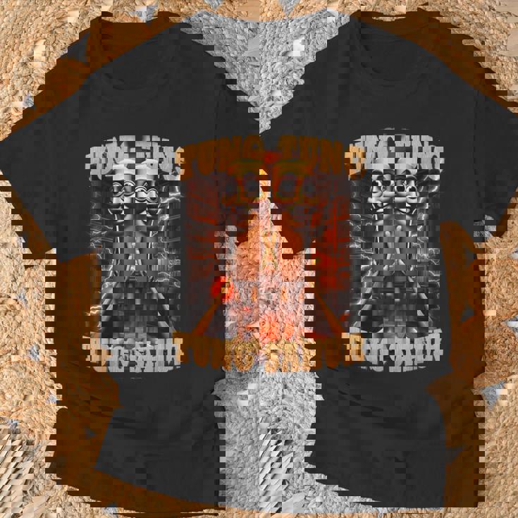 Tung Tungahur 面白い イタリアン ブレイン ミーム トゥン トゥン サフール Tシャツ 高齢者への贈り物