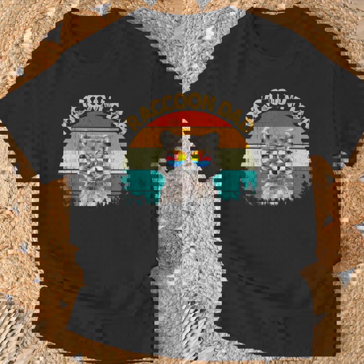 Vintage Retro Wild Animalummerunglass Common Raccoon Dad Tシャツ 高齢者への贈り物