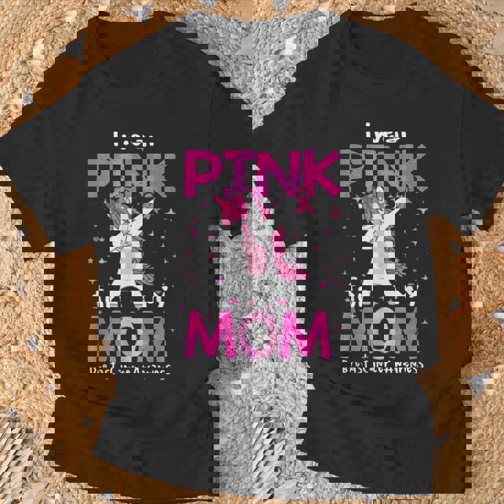 I Wear Pink For My Mom Breast Cancer Awarenessupport Tシャツ 高齢者への贈り物