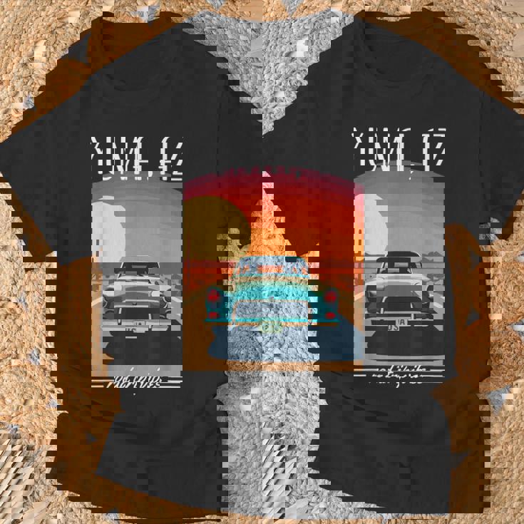 Yuma Az レトロハイウェイ ノスタルジック ヴィンテージカーデザイン Tシャツ 高齢者への贈り物