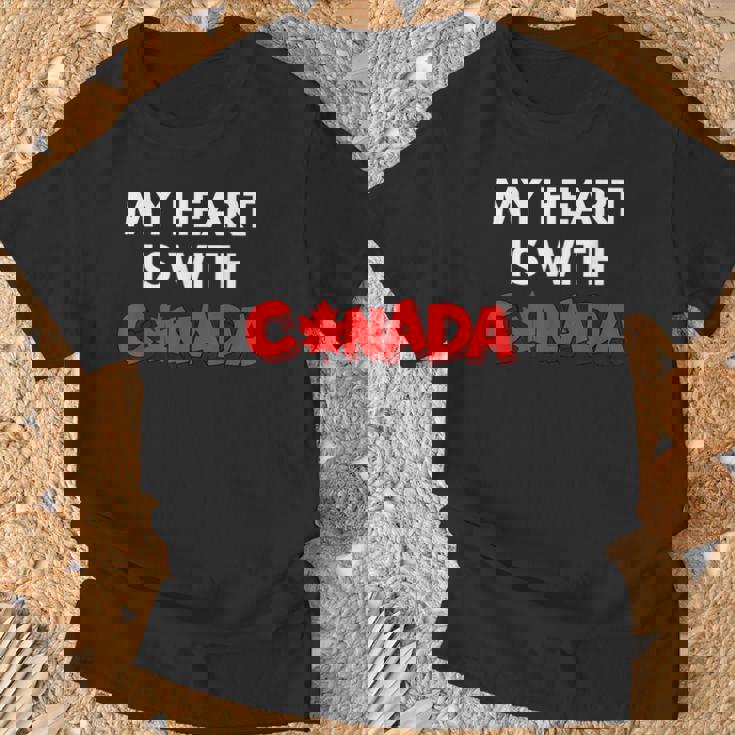 「My Heart Is With Canada」 – カナダ人と強く立つ Tシャツ 高齢者への贈り物