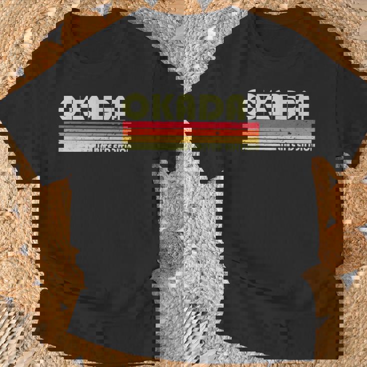 【岡田 おかだ】名前 名字 家族お揃い ギャグ ネタ ウケ狙い 贈り物 ギフト 面白い おもしろ Tシャツ 高齢者への贈り物