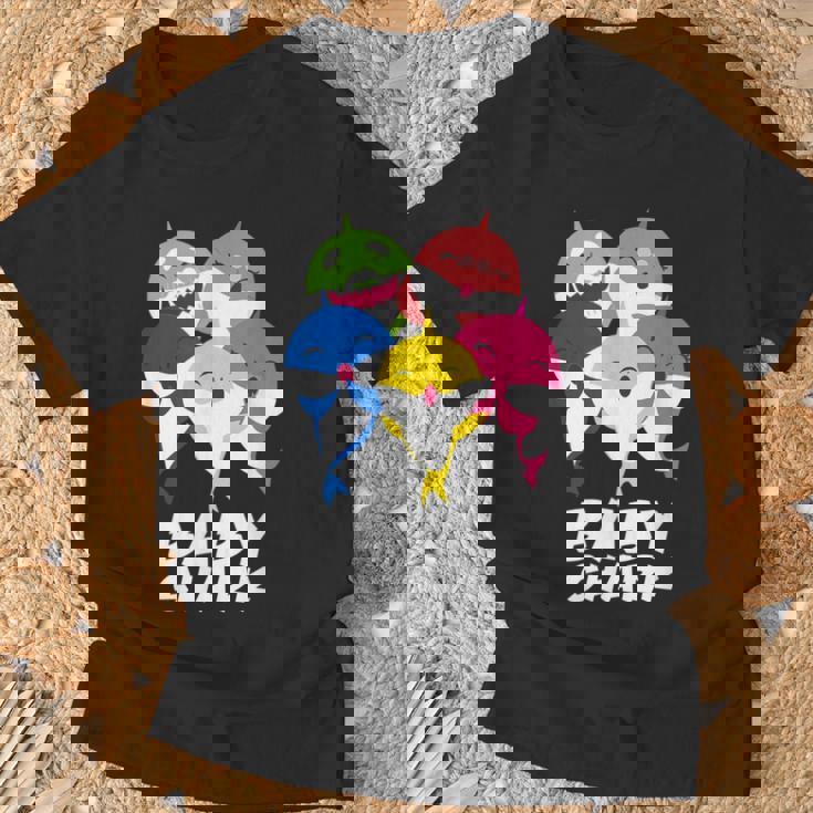 かわいいベビーシャークドゥードゥーギフト Tシャツ 高齢者への贈り物