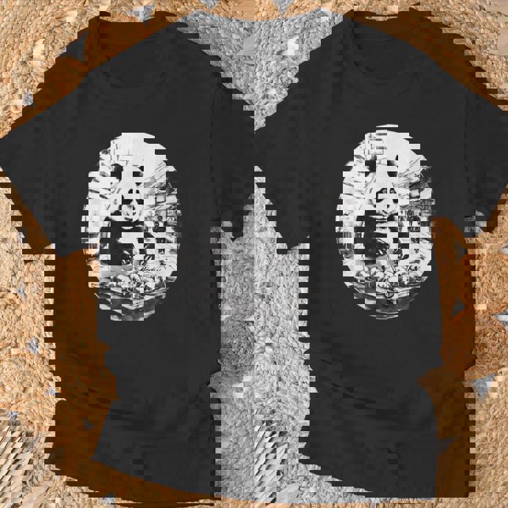 たこ焼き パンダ 水墨画 日本食 大阪 おもしろ 和風 動物 Tシャツ 高齢者への贈り物