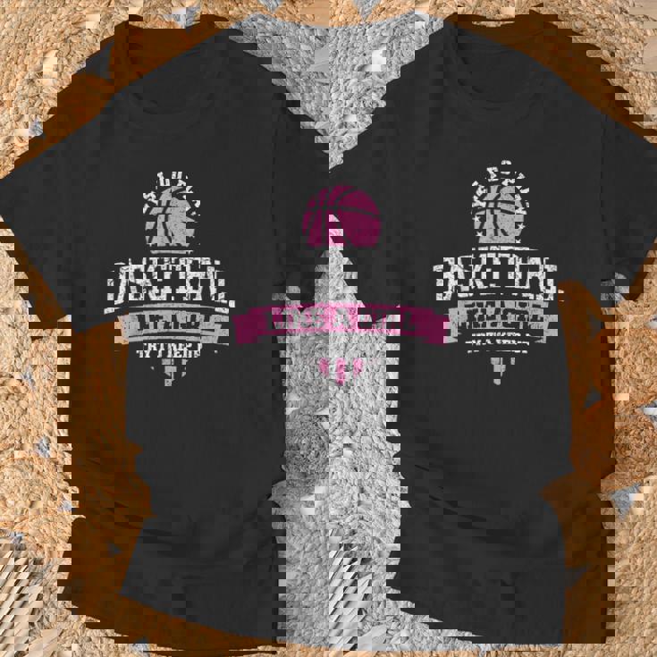 はい、私は女の子のようにバスケットボールをします Tシャツ 高齢者への贈り物