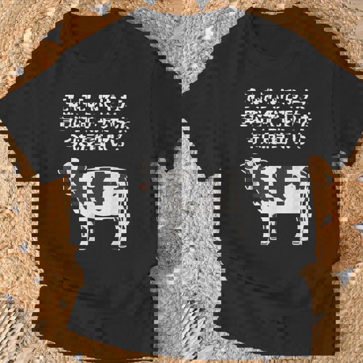 むしゃむしゃしてやった おもしろ ユーモア ジョーク 牛 むしゃくしゃしてやった Tシャツ 高齢者への贈り物