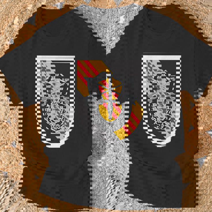 アメリカ陸軍第5特殊部隊グループ ベレー帽 閃光と紋章 Tシャツ 高齢者への贈り物