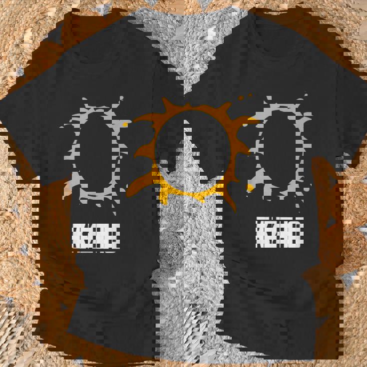 ウィクトル・ゾイ ロックミュージシャン ロシアシネマ ギフト Tシャツ 高齢者への贈り物