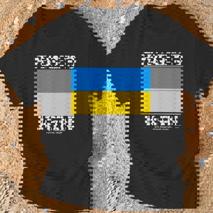 ウクライナへの平和 侵略を止めましょう。 Tシャツ 高齢者への贈り物