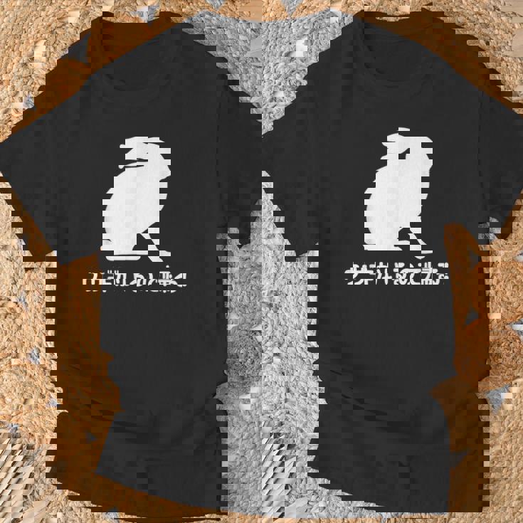 ウサギがいるので帰る おもしろ ウサギ 兎 Tシャツ 高齢者への贈り物