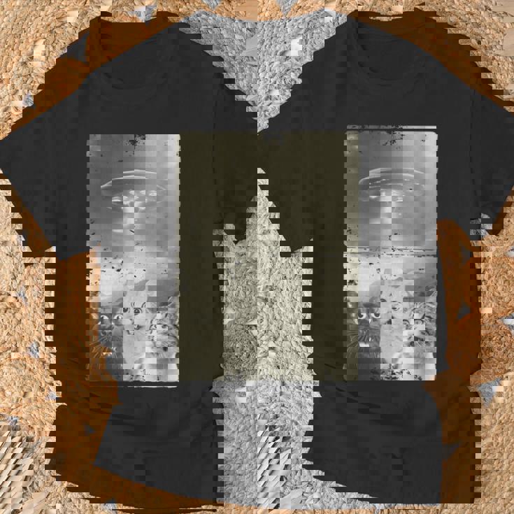 エイリアン Ufo ファニー キャッツ エイリアンの侵略猫 Tシャツ 高齢者への贈り物