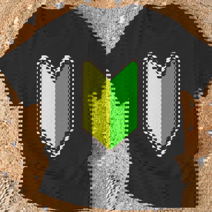 オリジナル個性派パロディ日本の道路交通法標識初心者マークプリント Tシャツ 高齢者への贈り物