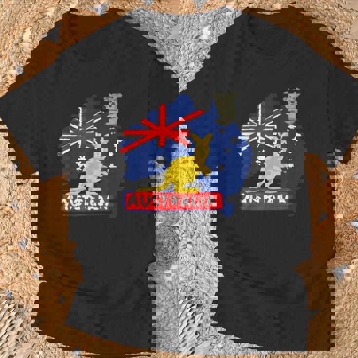 オーストラリア国旗マップ コンチネント カンガルー コアラ Tシャツ 高齢者への贈り物