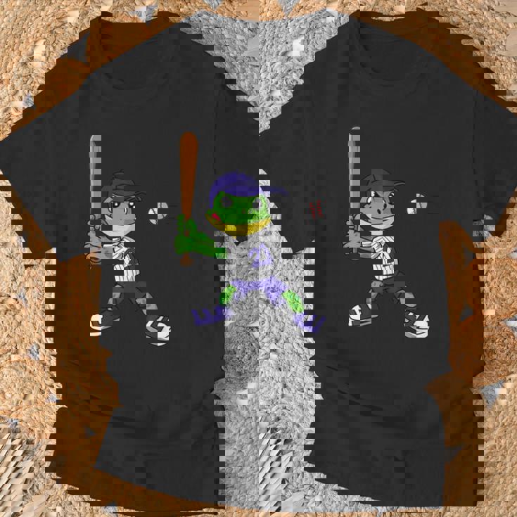 カエルの野球、カエルの野球、カエルの野球選手 Tシャツ 高齢者への贈り物