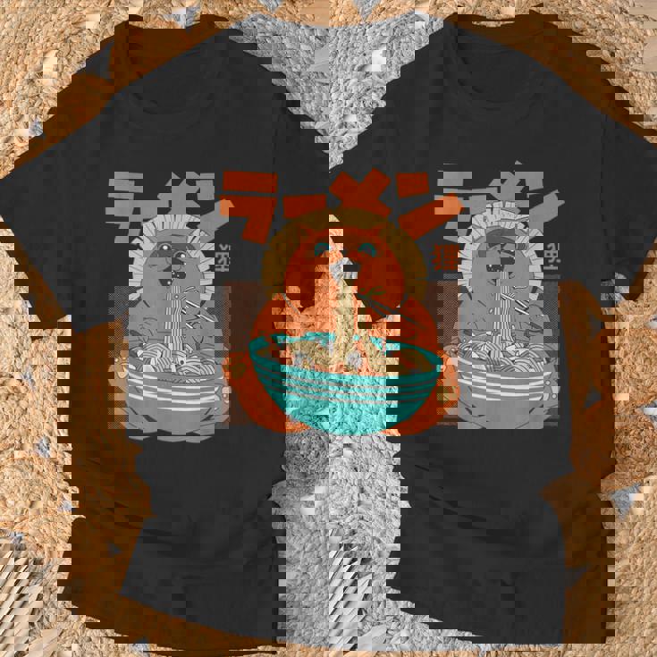 カワイイ ラーメンタヌキ妖怪 オタク アニメ 漫画 Tシャツ 高齢者への贈り物