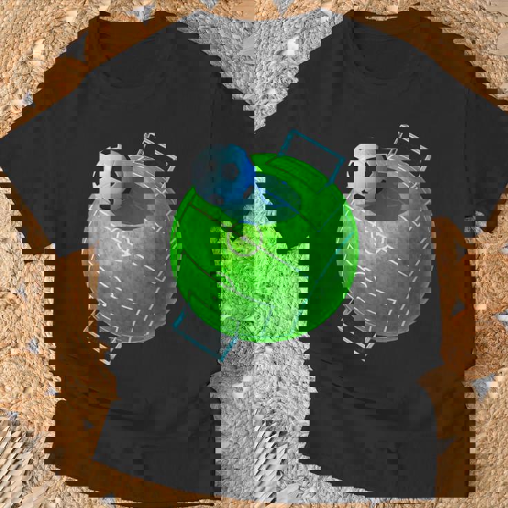 カーブ サッカーボール フィールドゴール サッカー選手 コーチ サッカーファン Tシャツ 高齢者への贈り物