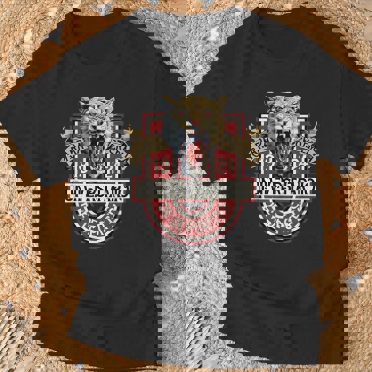 ガラクレマ ウニベルシタリオ・デポルテス・デル・ペルー。 Tシャツ 高齢者への贈り物