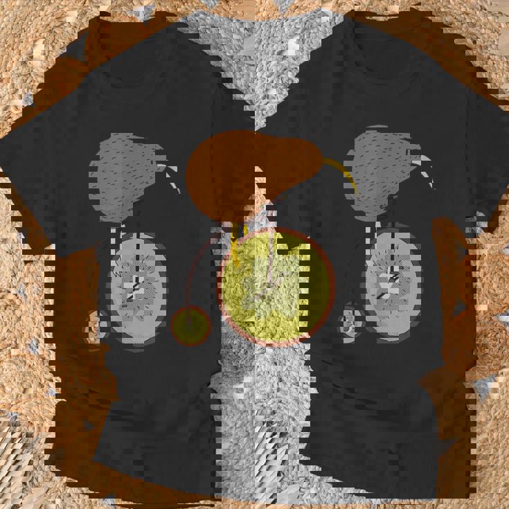 キウイフルーツバイクのキウイ鳥 Tシャツ 高齢者への贈り物