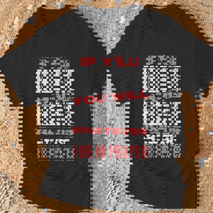 キリスト教信仰のモチベーションを高めると信じるなら Tシャツ 高齢者への贈り物