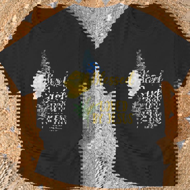 キリスト教聖書の言葉 蝶 バラの花 ヨハネ3 Tシャツ 高齢者への贈り物