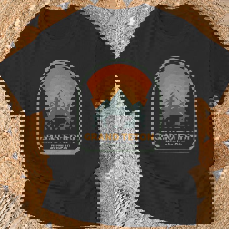 グランドティトン国立公園 レトロサンセット ヴィンテージ Tシャツ 高齢者への贈り物