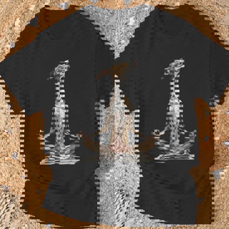 グレイハウンド ドッグ ヨガ Tシャツ 高齢者への贈り物