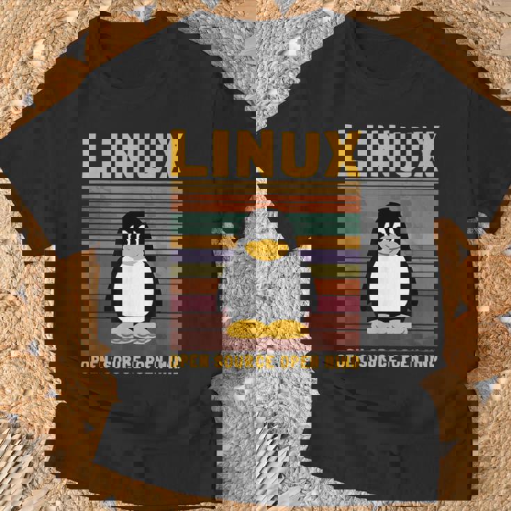 メンズ コンピューター オタク Linux ルートペンギン タックス 言葉 ギフト Tシャツ 高齢者への贈り物