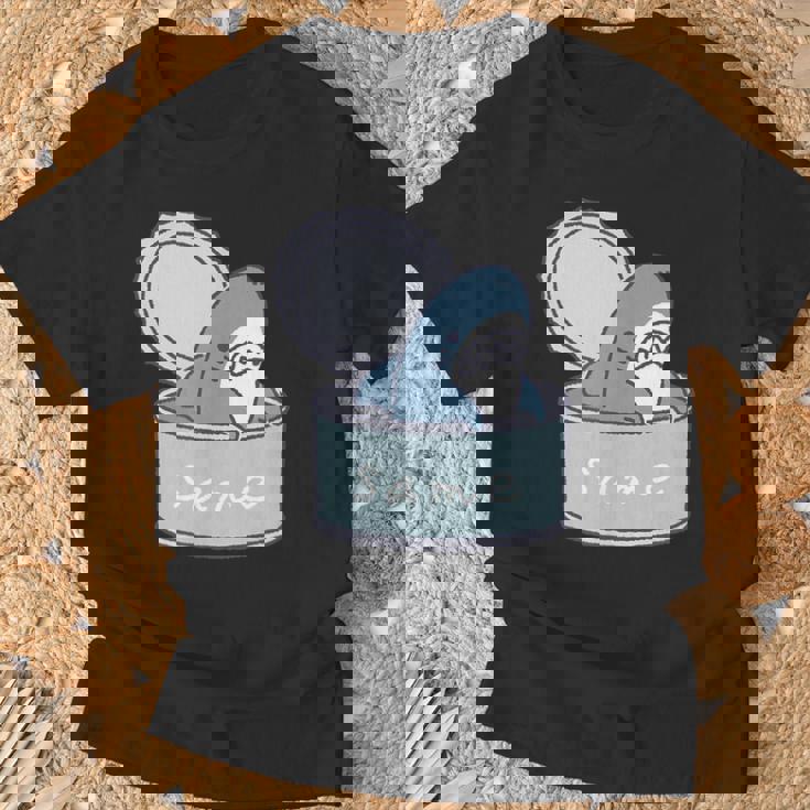 サメの缶詰め Tシャツ 高齢者への贈り物