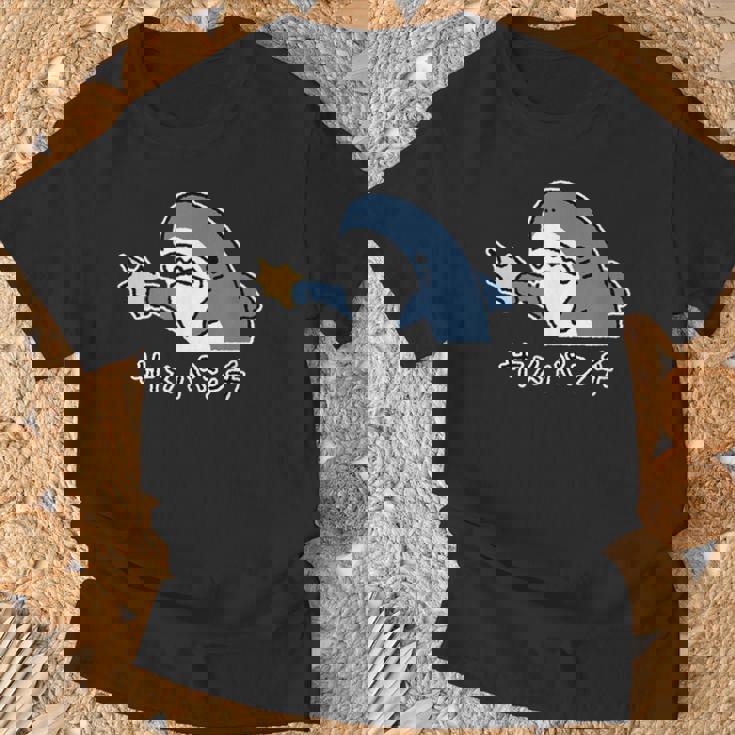 サメパンチ パンチを繰り出すサメ さめ 鮫 おもしろ Tシャツ 高齢者への贈り物